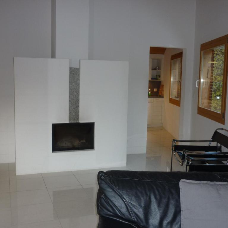 Moderne attraktive Dachwohnung für max. 6 Personen in ruhiger Umgebung - Three-Bedroom Apartment - 10