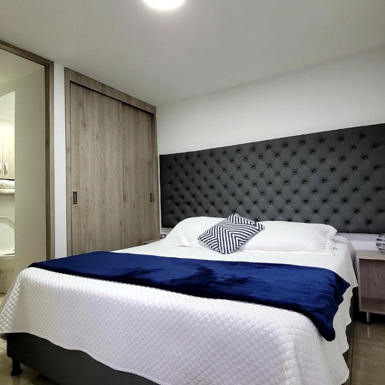 Modern 2/2 Apartment in Sabaneta with City View - Apartamento de 2 dormitorios - 9