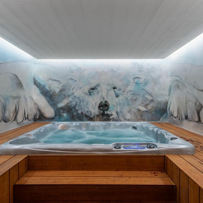 Le Cheval Blanc Luxe, skis aux pieds, jacuzzi, hammam, salle de cinéma - Chalet - 10