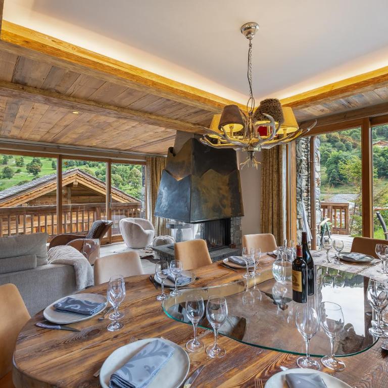 Le Cheval Blanc Luxe, skis aux pieds, jacuzzi, hammam, salle de cinéma - Chalet - 7
