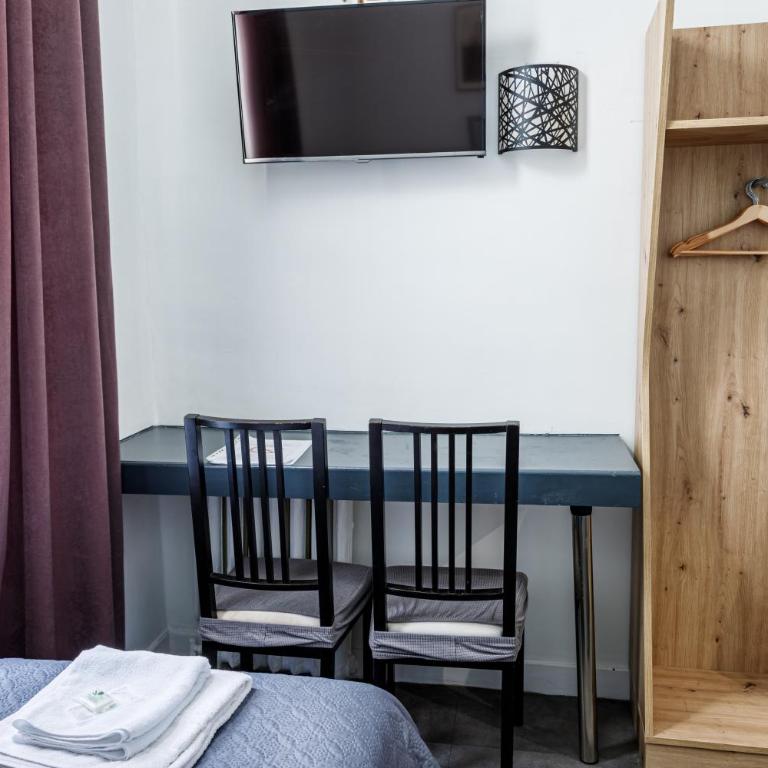 Hotel Du Dauphiné - Chambre Lits Jumeaux - 4
