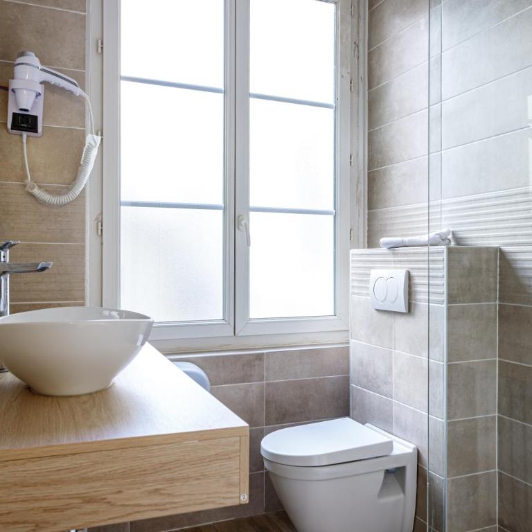 Hotel Du Dauphiné - Chambre Double - 4