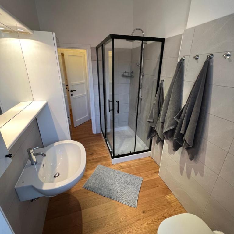 Best Comfort Central Flat - Appartamento con 2 Camere da Letto - 3
