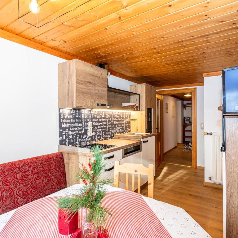 Appartement & Ferienwohnung am Baby & Kinderbauerhof Stefflhof - Apartment mit Balkon - 4