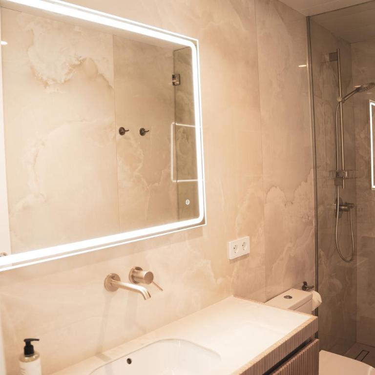 CISNES PALACE - Apartamento de 2 dormitorios con terraza - 7