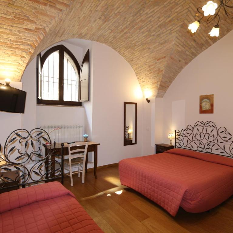 La Casina Colorata - Camera Quadrupla con Bagno Privato - 3