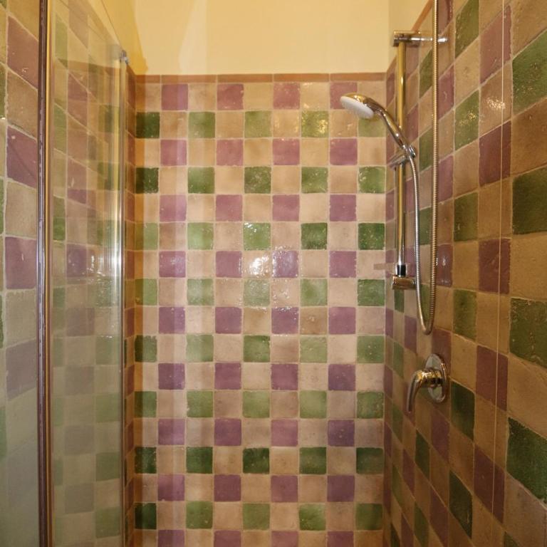 La Casina Colorata - Camera Quadrupla con Bagno Privato - 12