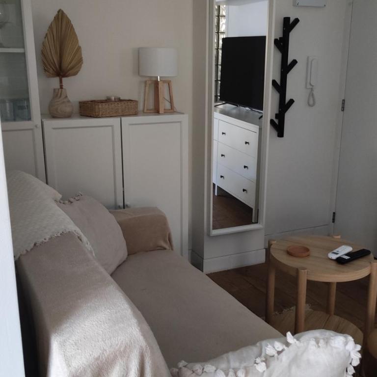 Apartament CullerA - Two-Bedroom Apartment - 10