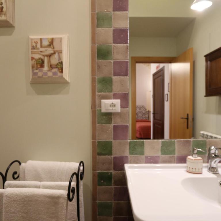 La Casina Colorata - Camera Quadrupla con Bagno Privato - 10