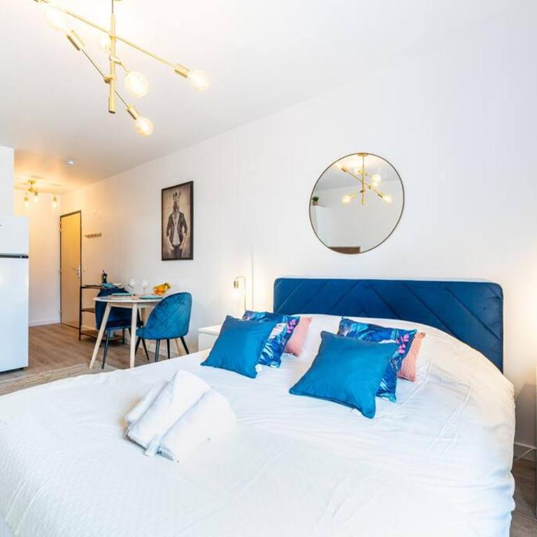 Proche Technopole: lit double - fibre - lave-linge - Appartement 1 Chambre - 5