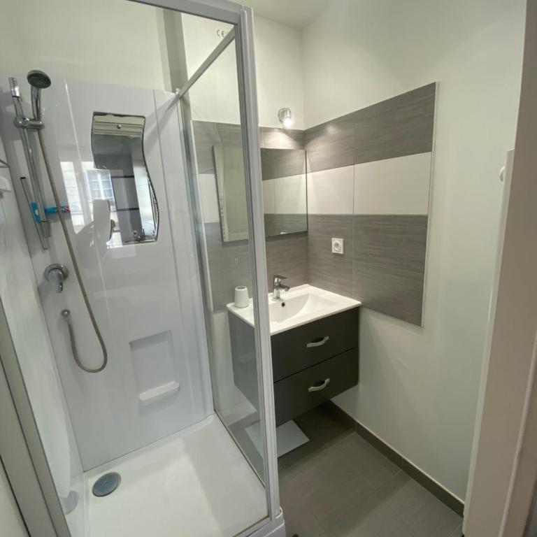 Charmant appartement proche du centre ville - Apartamento de 1 dormitorio - 14