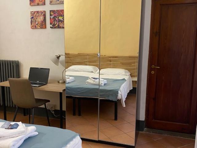 da I' Gini GuestHouse - Camera Matrimoniale con Servizi Igienici in Comune - 13