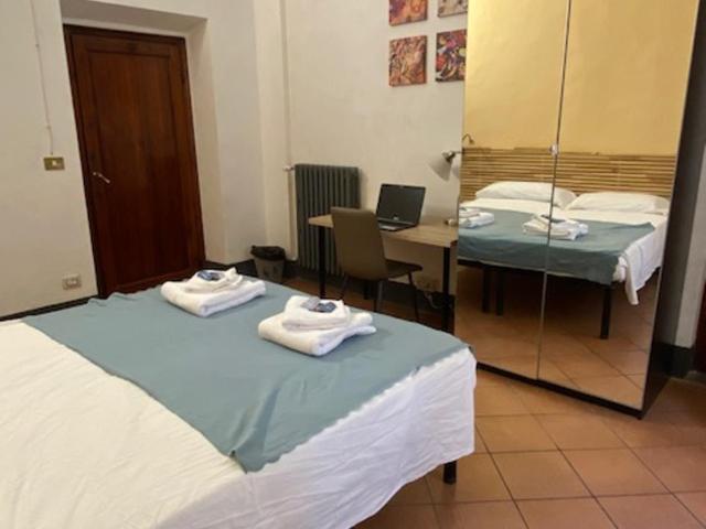 da I' Gini GuestHouse - Camera Matrimoniale con Servizi Igienici in Comune - 3