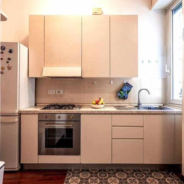 SAN SIRO a 7 minuti Stanza Top con zone Comuni - Camera Matrimoniale con Bagno in Comune - 10