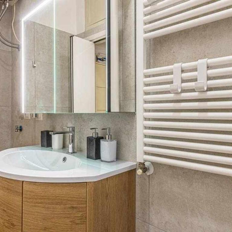 SAN SIRO a 7 minuti Stanza Top con zone Comuni - Camera Matrimoniale con Bagno in Comune - 13