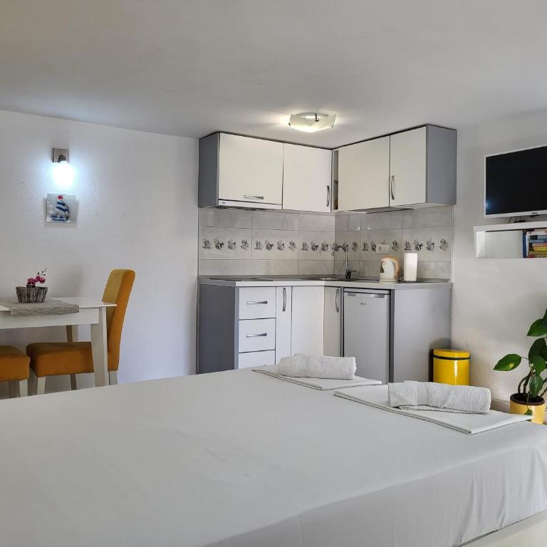 Apartments Teodo - Apartman - Prizemlje - 2