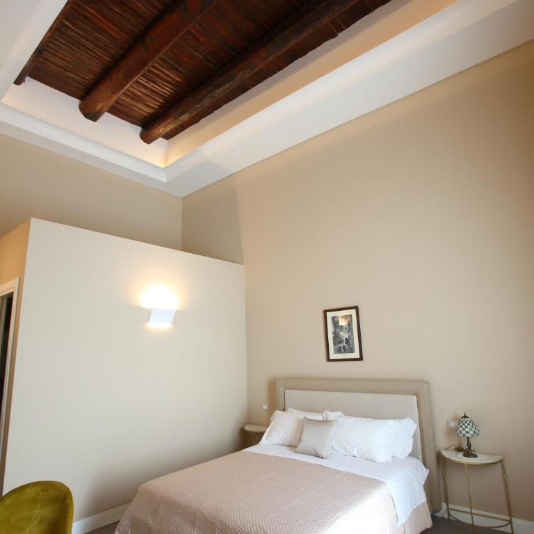 San Paolo Rooms Centro Storico Napoli - Camera Matrimoniale con Bagno Privato - 6