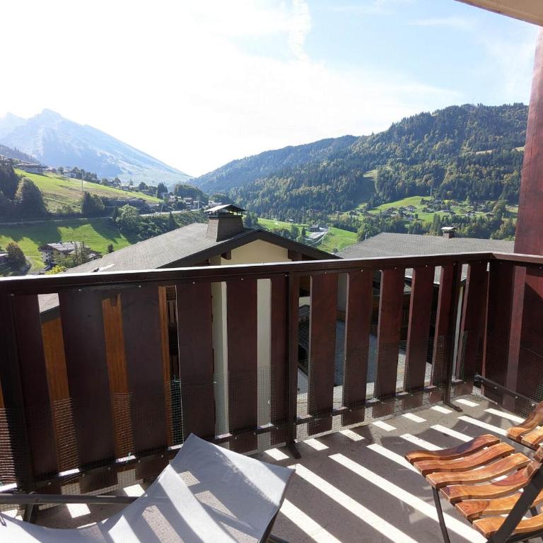 Appartement rénové 2023 au centre de La Clusaz avec balcon, garage, et accès facile aux pistes - FR-1-459-178 - Apartamento (4 adultos) - 9