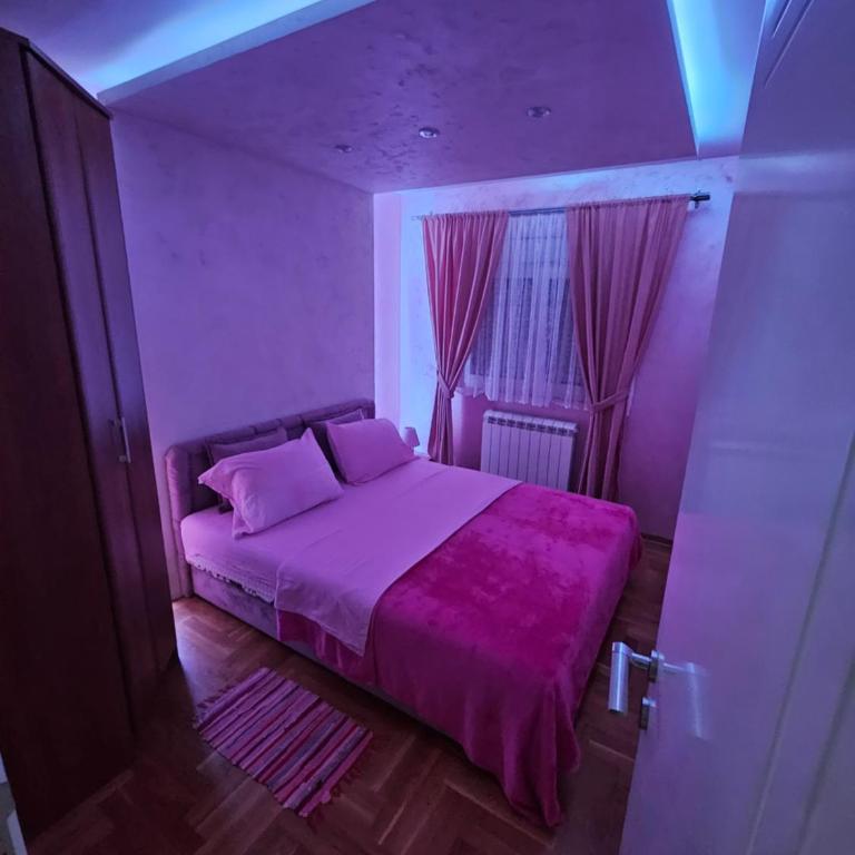 Luxury Apartments Belgrade - Deluxe Apartment - 2