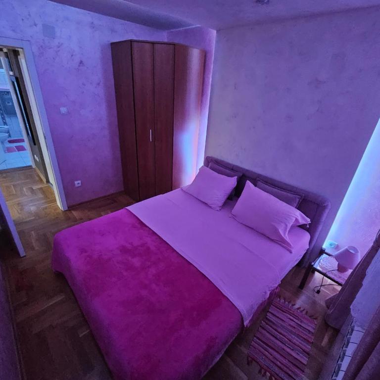 Luxury Apartments Belgrade - Deluxe Apartment - 4