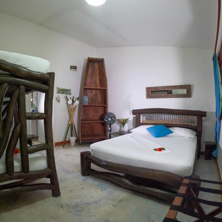 La Jorará EcoHotel y Reserva Natural - Habitación cuádruple - 5