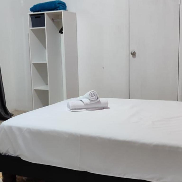 Garden House Puerto López - Habitación Doble con balcón - 10