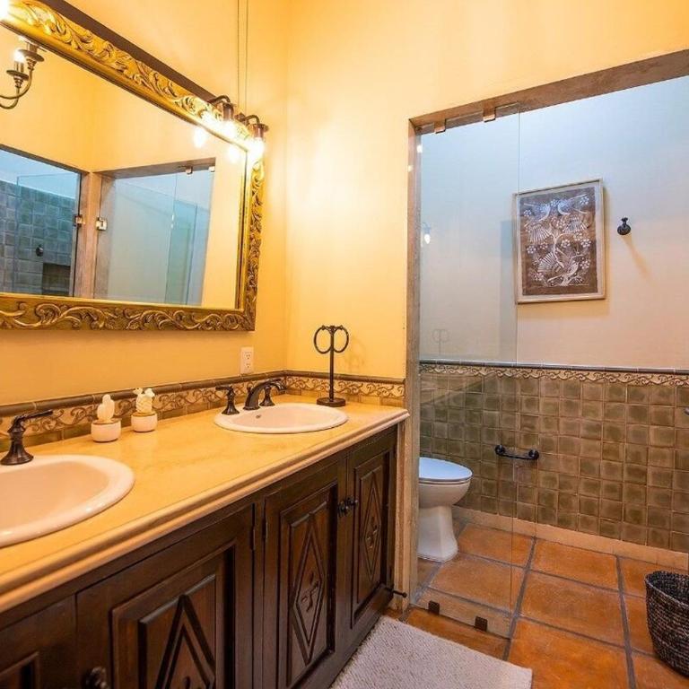 Exclusive Luxury Guest Center House - Casa - 31