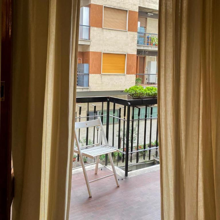 Quiet & Stylish Flat 2 min Metro Fast Wi-Fi - One-Bedroom Apartment - 8