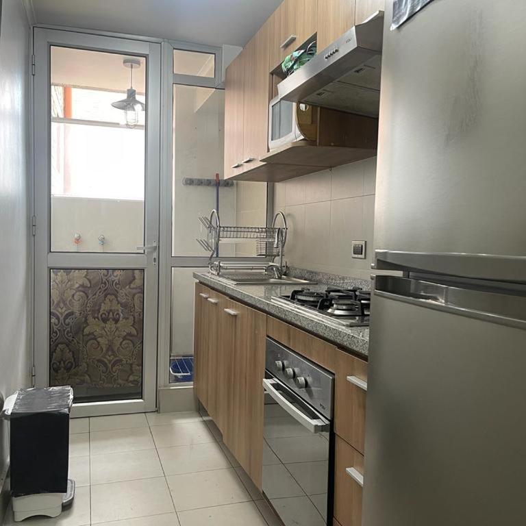 Depto completo cercano a Metro - Apartamento de 2 dormitorios - 5