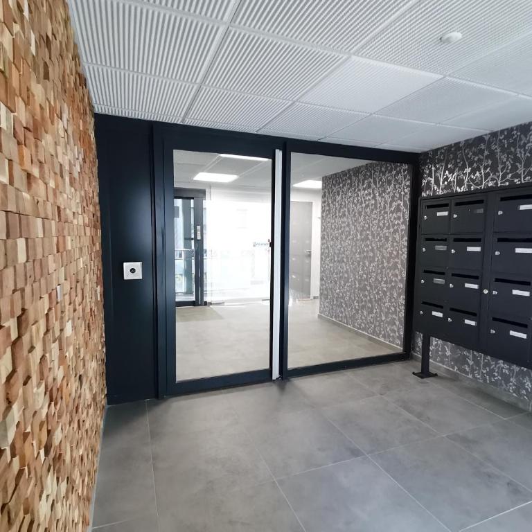 Proche Nancy centre, à quelques pas des Thermes et du campus ARTEM, appartement calme avec parking gratuit - Apartamento de 1 dormitorio - 11