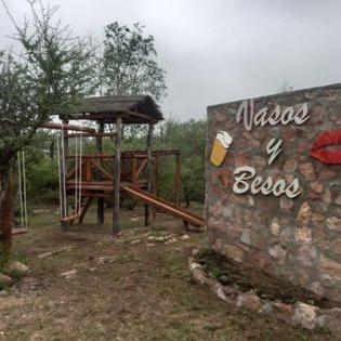 VASOS & BESOS - Two-Bedroom House - 21