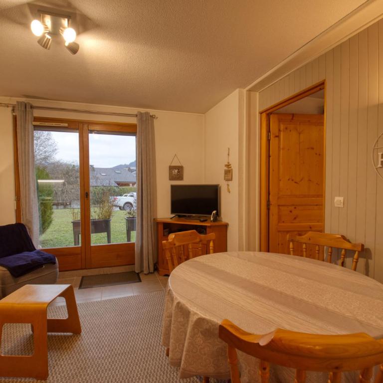 Appartement rénové proche lac et navette, 4 pers, non-fumeur, sans internet - Appartement 1 Chambre - 4