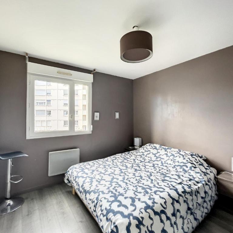 City & cosy, LYON CHARCOT- WIFI - LAVE LINGE - BALCON - PARKING - One-Bedroom Apartment - 2