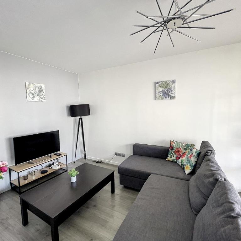 City & cosy, LYON CHARCOT- WIFI - LAVE LINGE - BALCON - PARKING - One-Bedroom Apartment - 23