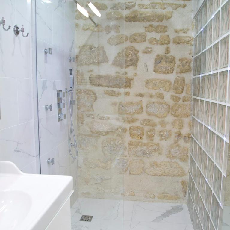 Mathilde - Authentic Studio Saint-Germain Seine Walk - Appartement - Rez-de-Chaussée - 8