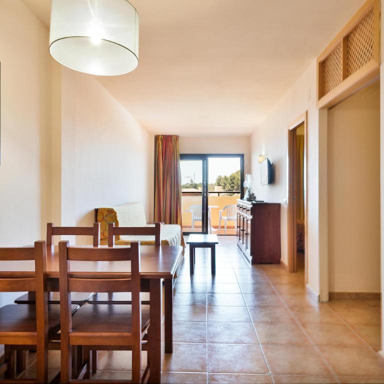 Apartamentos Best Alcazar - Two-Bedroom Apartment (2 Adults + 2 Children) - 2