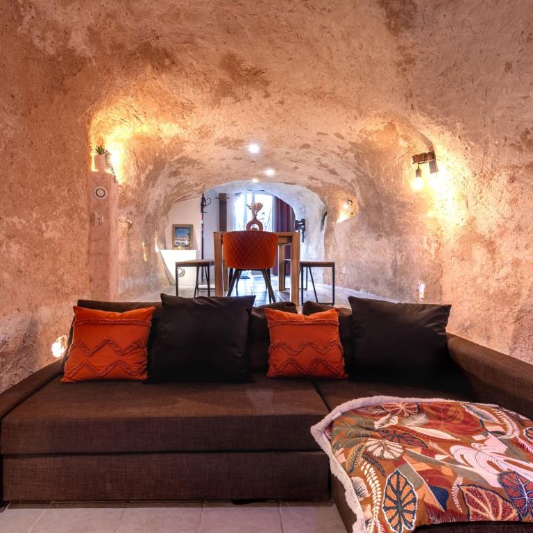 « La Grrr'Authentique » - Maison Troglodyte Unique - Maison 4 Chambres - 34