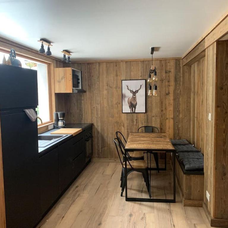 Appart 4/5 pers prox pistes La Tania/courchevel - Apartment mit 2 Schlafzimmern - 1