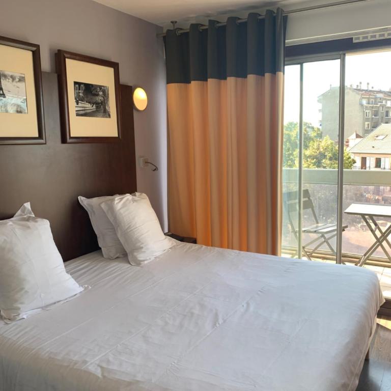 Hôtel Du Centre Annemasse - Chambre Double avec Balcon - 5