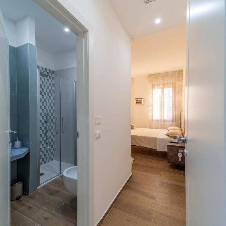 Mentana Rooms - Camera Matrimoniale con Bagno Privato - 1