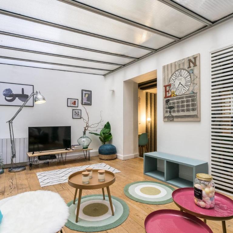 Appartement chic avec patio - 2BR 6P - Le Marais - Apartment - 4