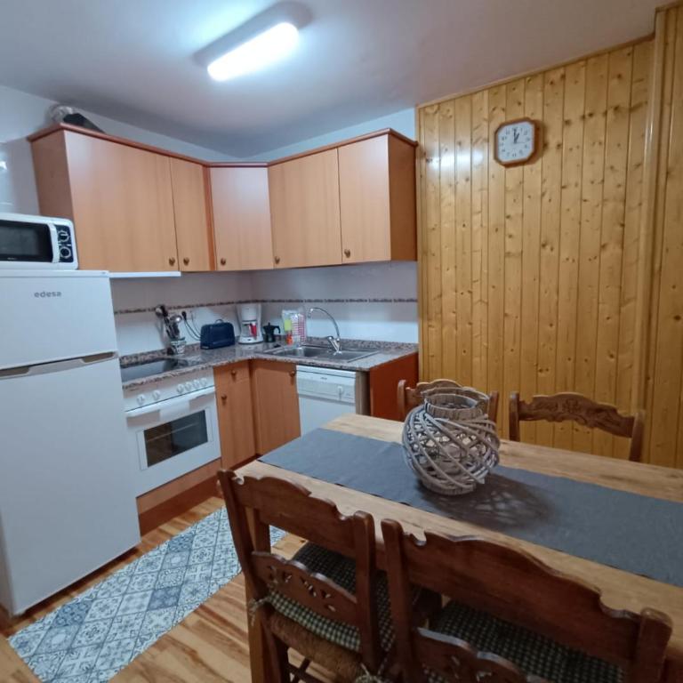 Inmocyma El Rinconcito de Benasque - Apartamento de 2 dormitorios - 6