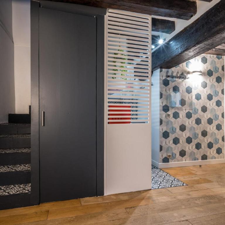 Appartement chic avec patio - 2BR 6P - Le Marais - Apartment - 19