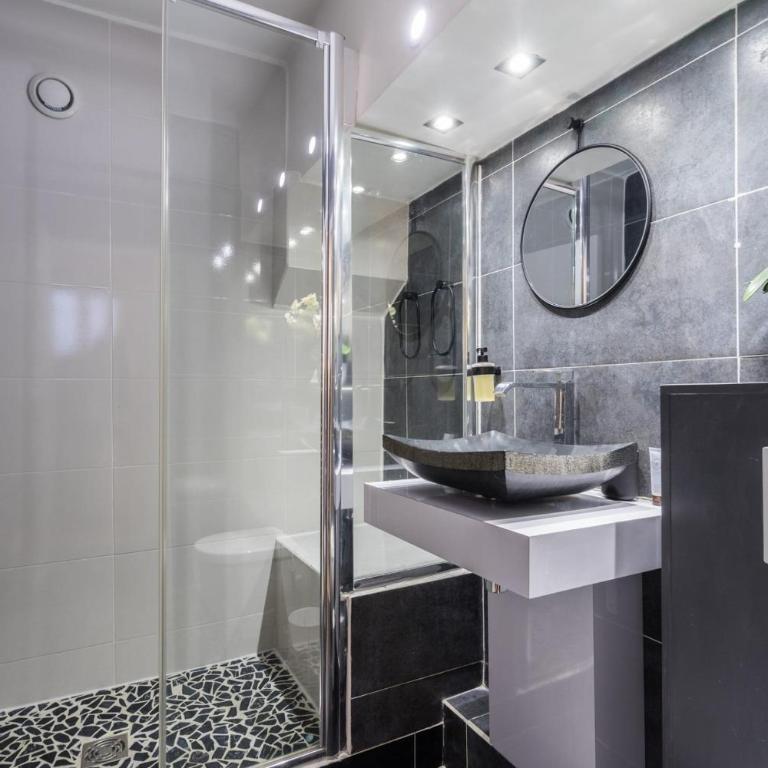 Appartement chic avec patio - 2BR 6P - Le Marais - Apartment - 20