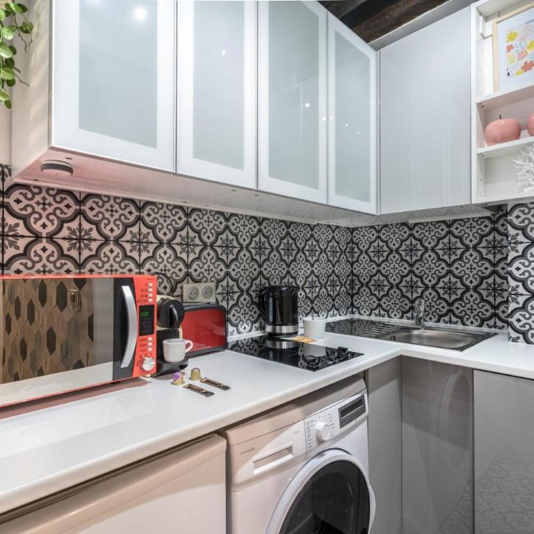 Appartement chic avec patio - 2BR 6P - Le Marais - Apartment - 12