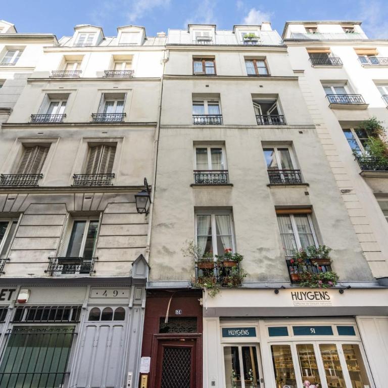 Appartement chic avec patio - 2BR 6P - Le Marais - Apartment - 24