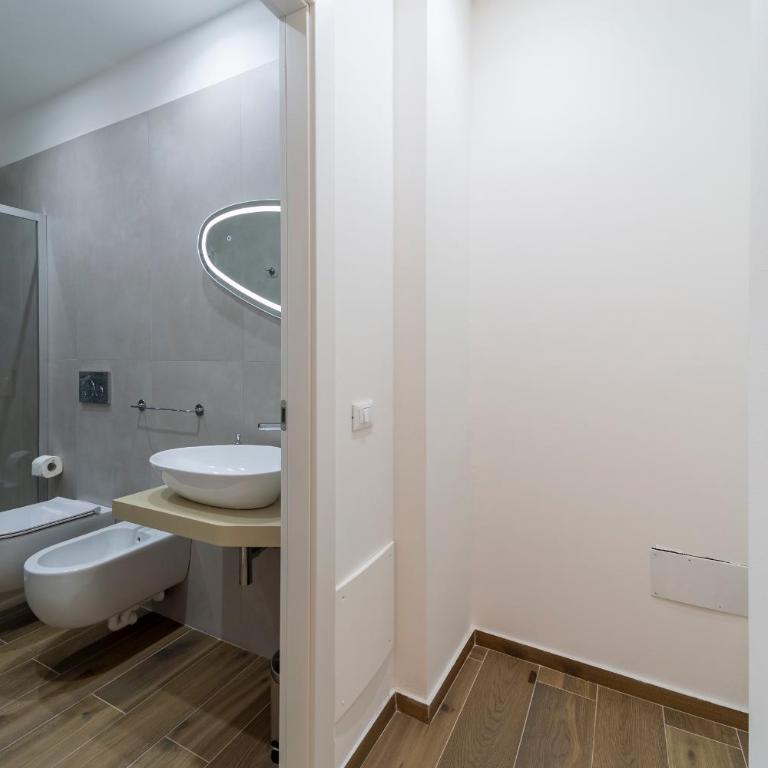 Mentana Rooms - Camera Matrimoniale/Doppia con Letti Singoli con Bagno Privato - 3