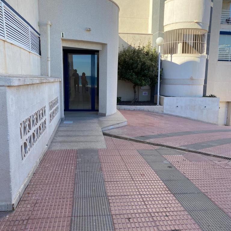 Torrevieja La Mata Primera línea playa - Apartamento con terraza y vistas parciales al mar - 36