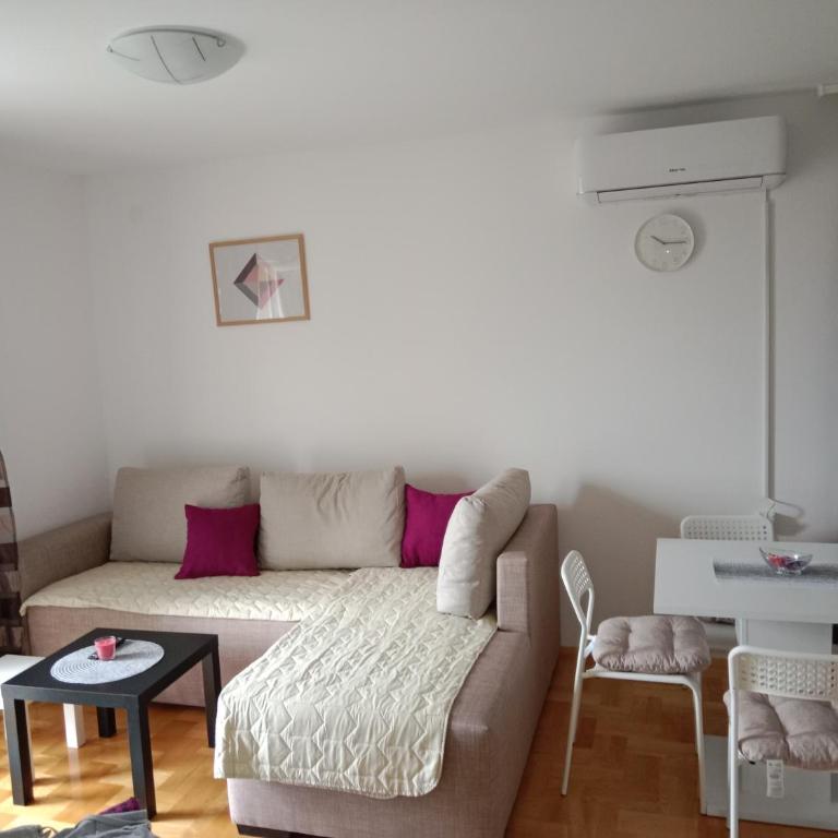 Apartman Vera - One-Bedroom Apartment - 13