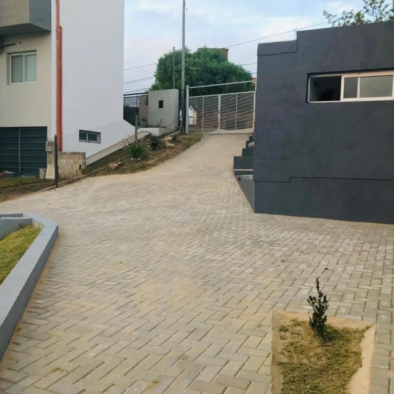 Depto en la Sierra!! Barrio Villa del Lago con vista a los Gigantes - Casa - 8